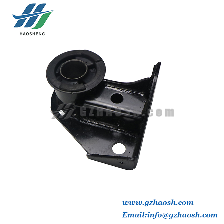 Car Parts 8-98074800-0 8980748000 Center Cab Mounting Bracket 8-98074799-0 8980747990 For ISUZU 700P 4HK1 