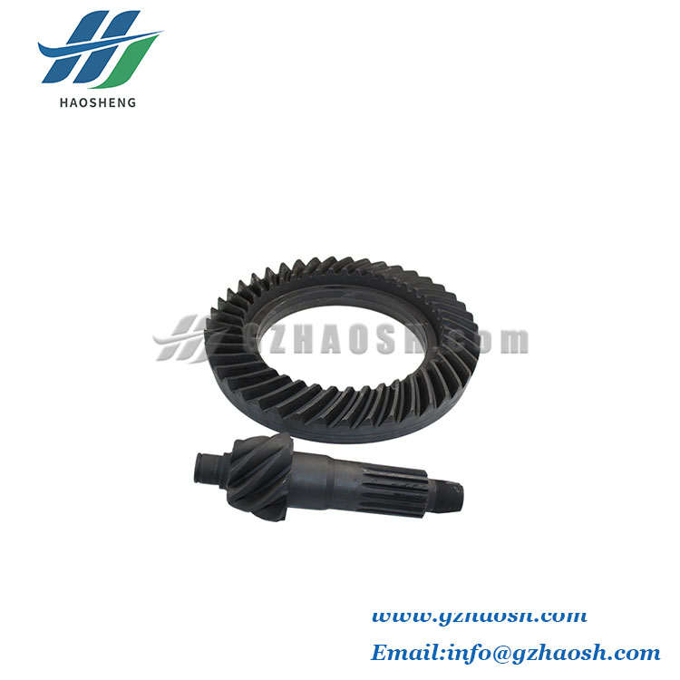 Auto Parts Crown Wheel and Pinion for Isuzu Npr 8-97092946-1