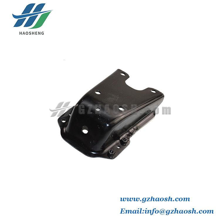 Auto Truck Spare Part  Leaf Spring Shackle Bracket Hanger for Isuzu 700p 4HK1 8-98015001-0