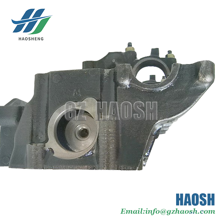 Isuzu Engine Parts Cylinder Head Assembly For Isuzu 4HG1 8-97358368-1 8-97358368-0 8973583681 8973583680