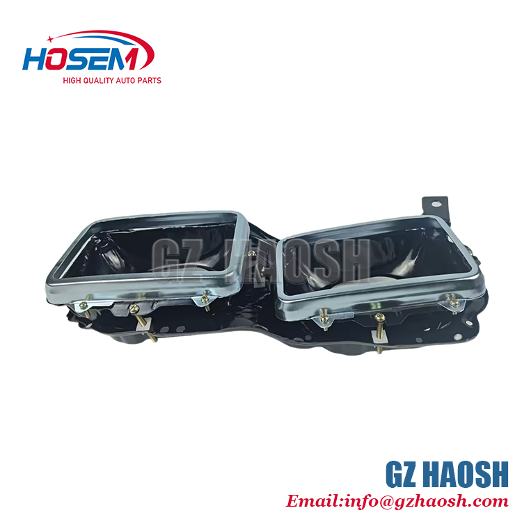 Isuzu Parts 5-97015286-0 5970152860 Right Headlight Housing Bracket Suitable For Isuzu NHR NKR