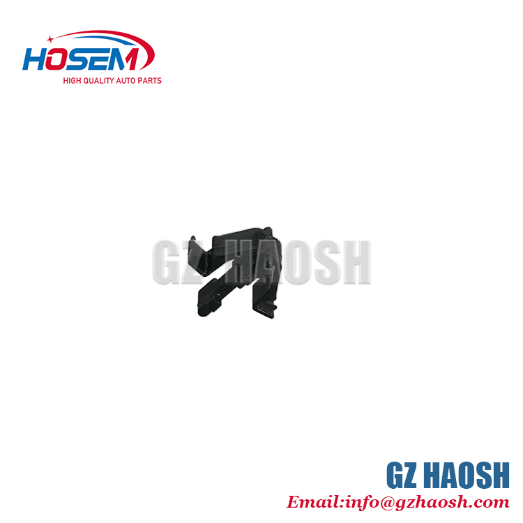 Isuzu Parts 8-98025698-0 8980256980 Grille Clip(B) Suitable For Isuzu NPR75 4HK1