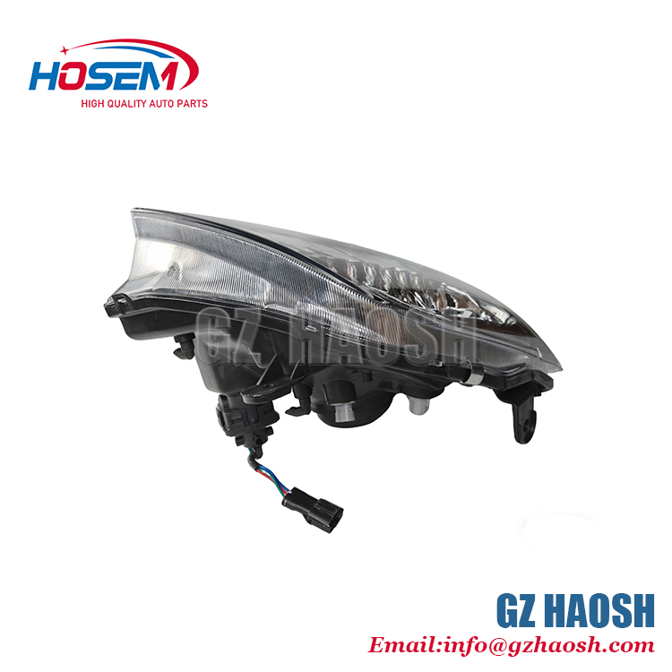 Isuzu DMAX Parts Right Head Lamp 3 Lamps with Motor 8-97302098-0 Suitable For Isuzu DMAX 2002